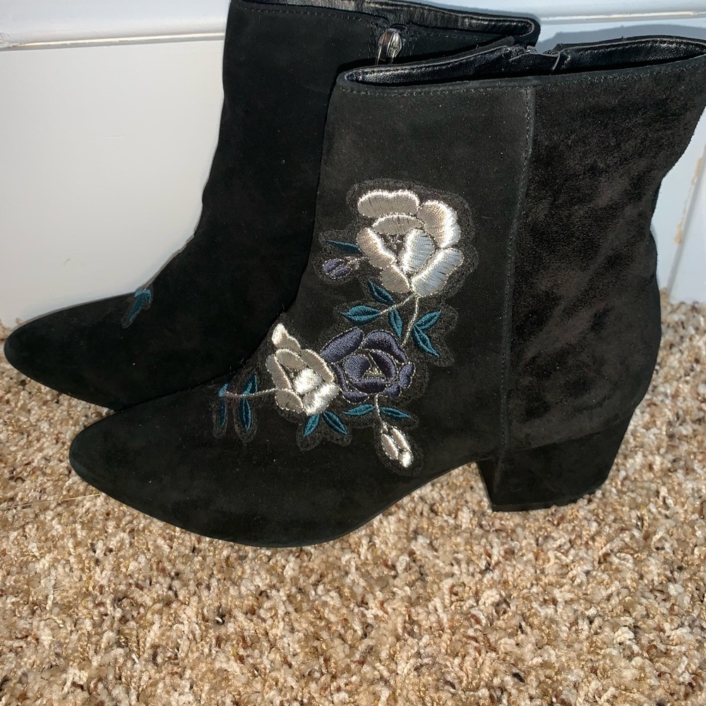 Black Steve Madden boots